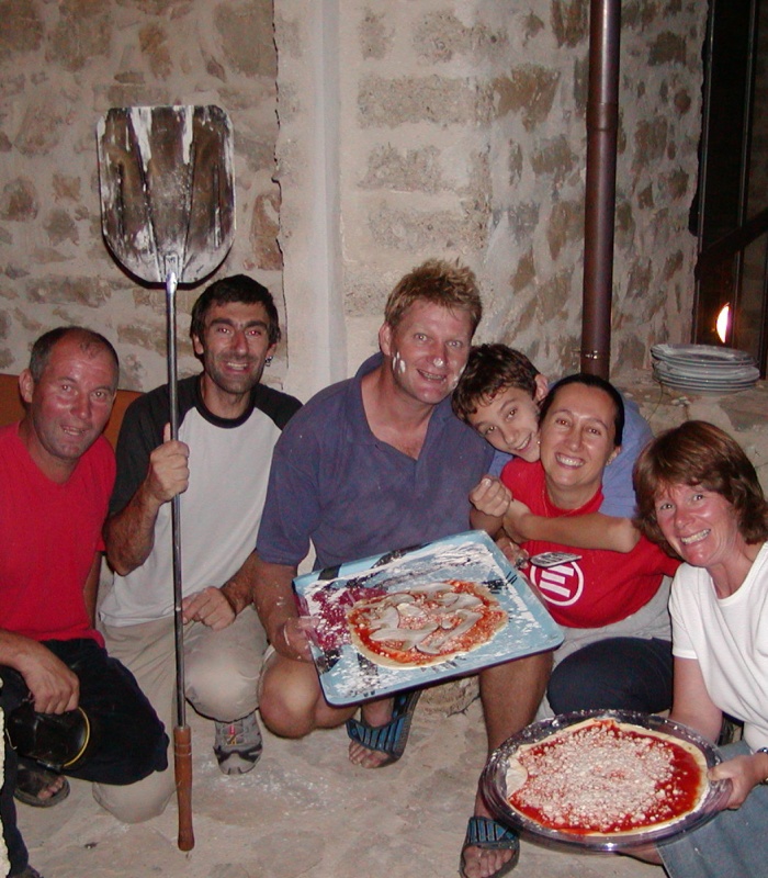 "Cook-your-pizza" evening