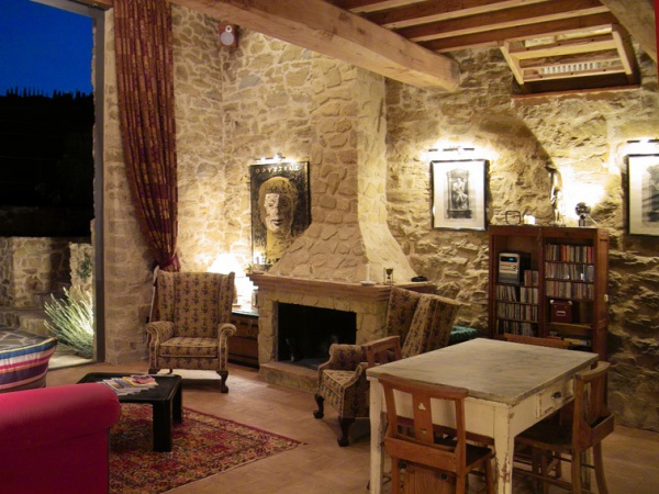 Large apartment's living room